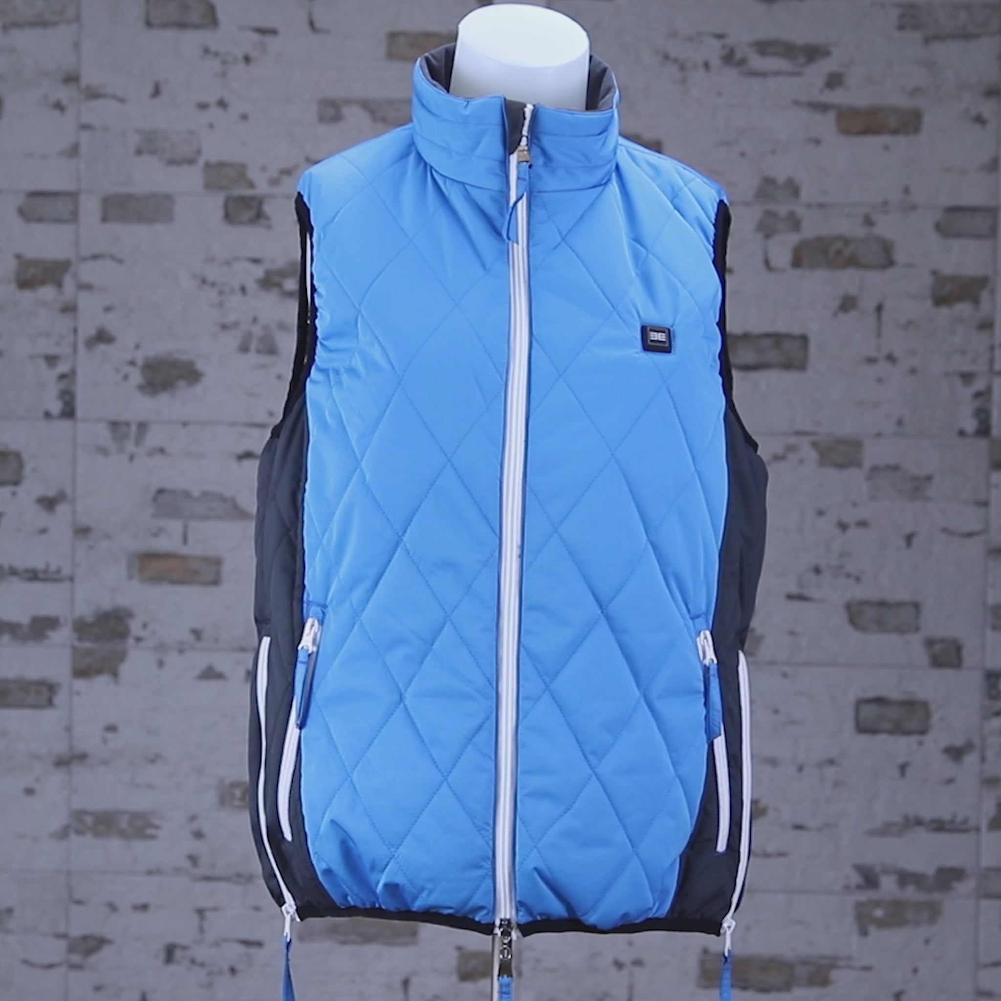 The Chinook Unisex 3 Season Heated Vest The Chinook Unisex 3 Season Heated Vest
